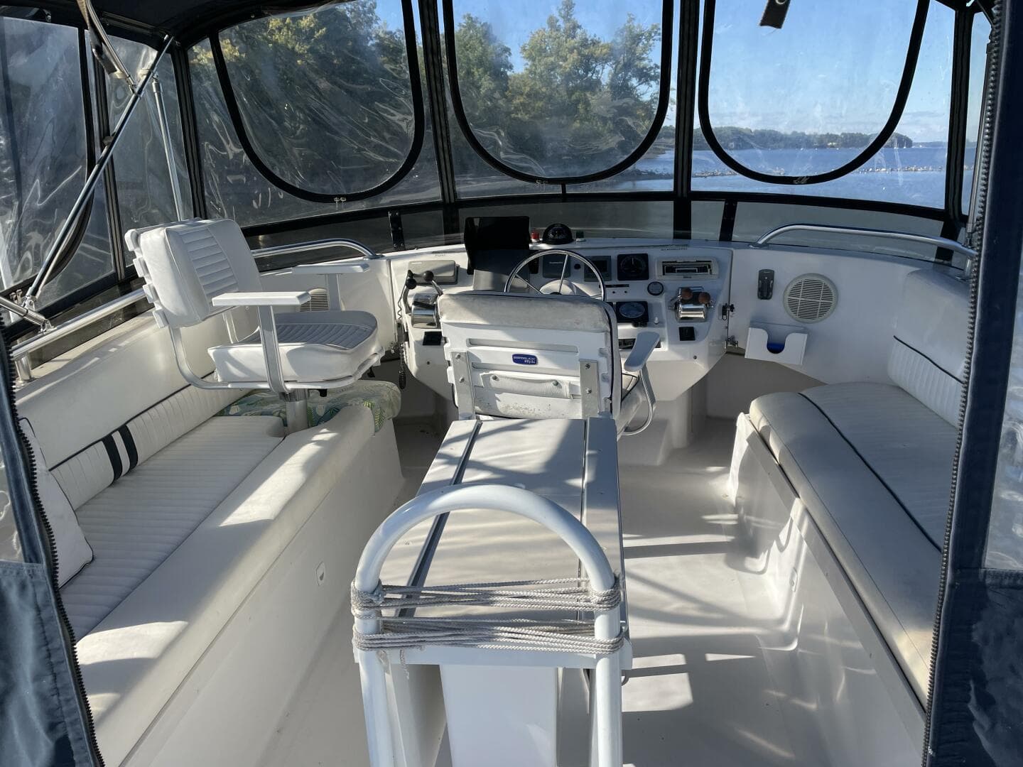 1999 Mainship — photo 26