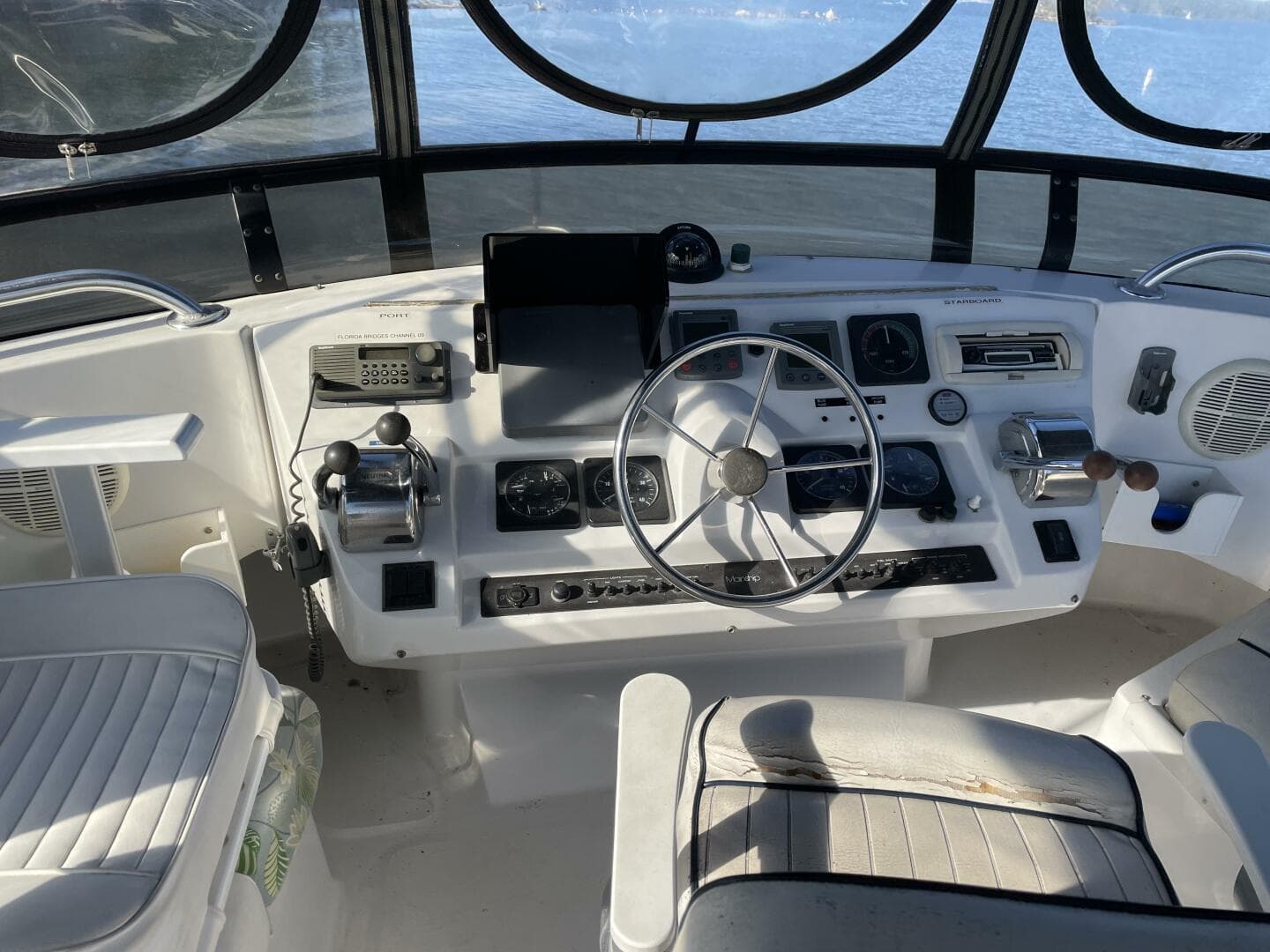 1999 Mainship — photo 27