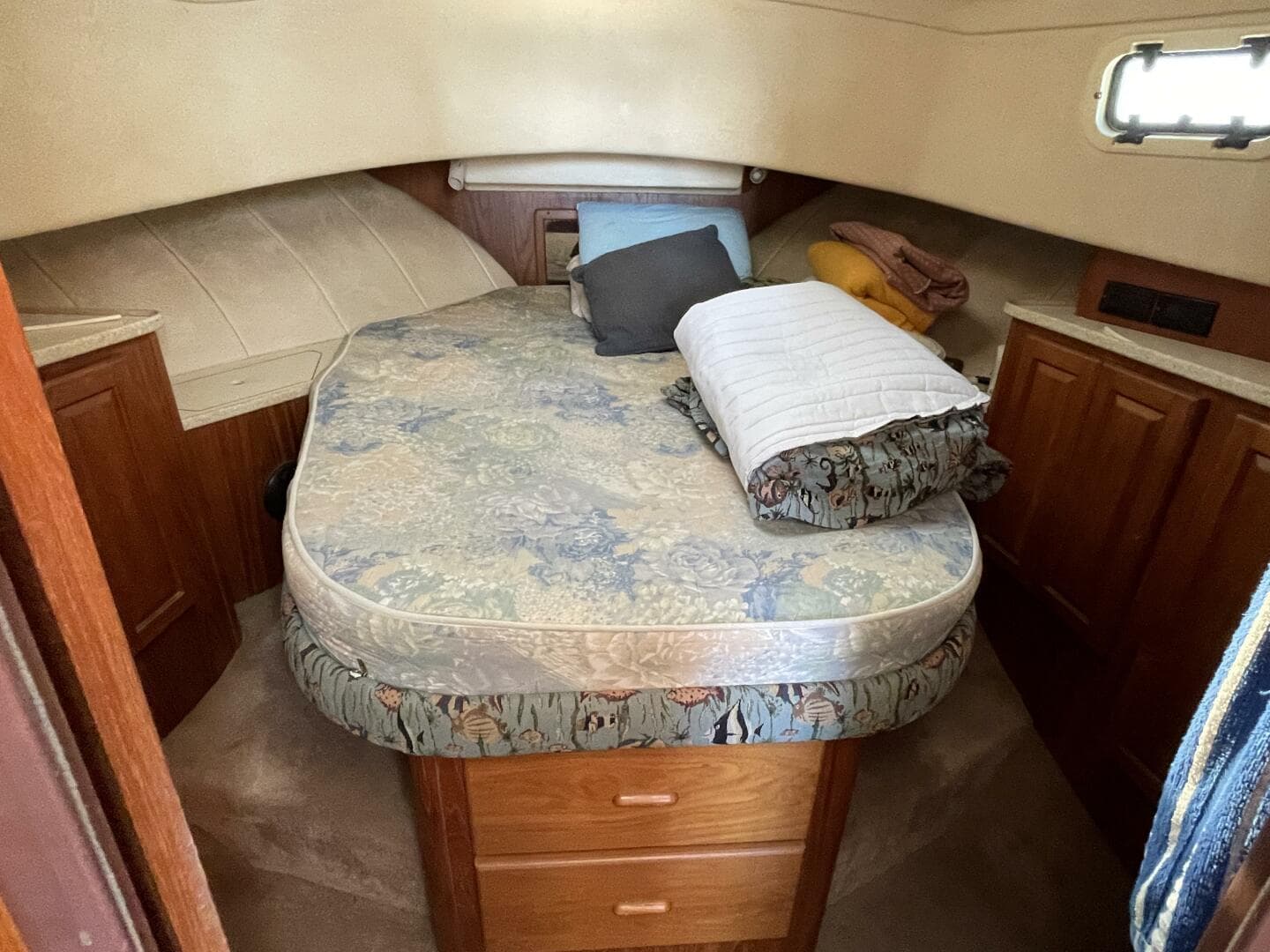 1999 Mainship — photo 16