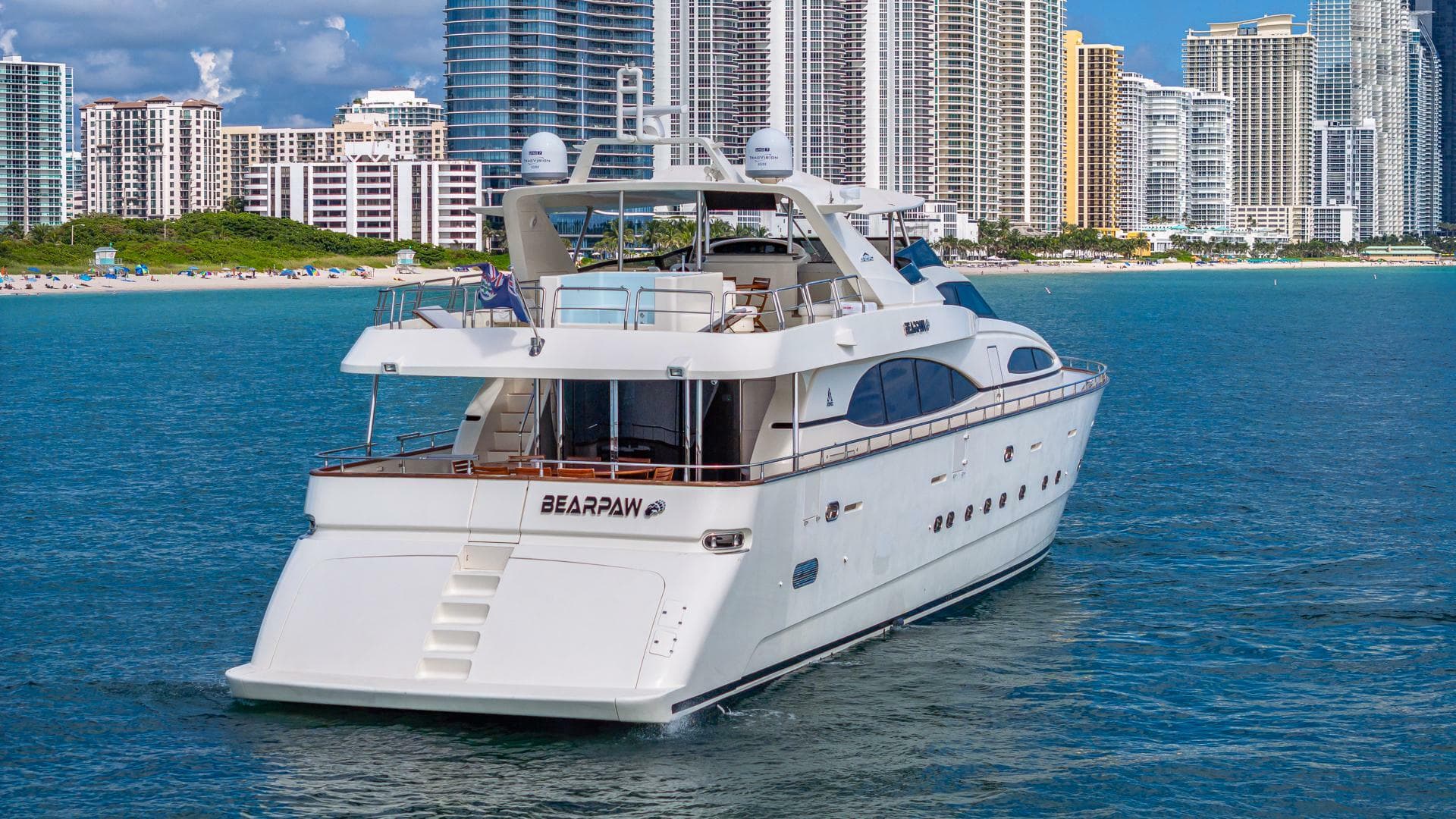 2000 Azimut — photo 41