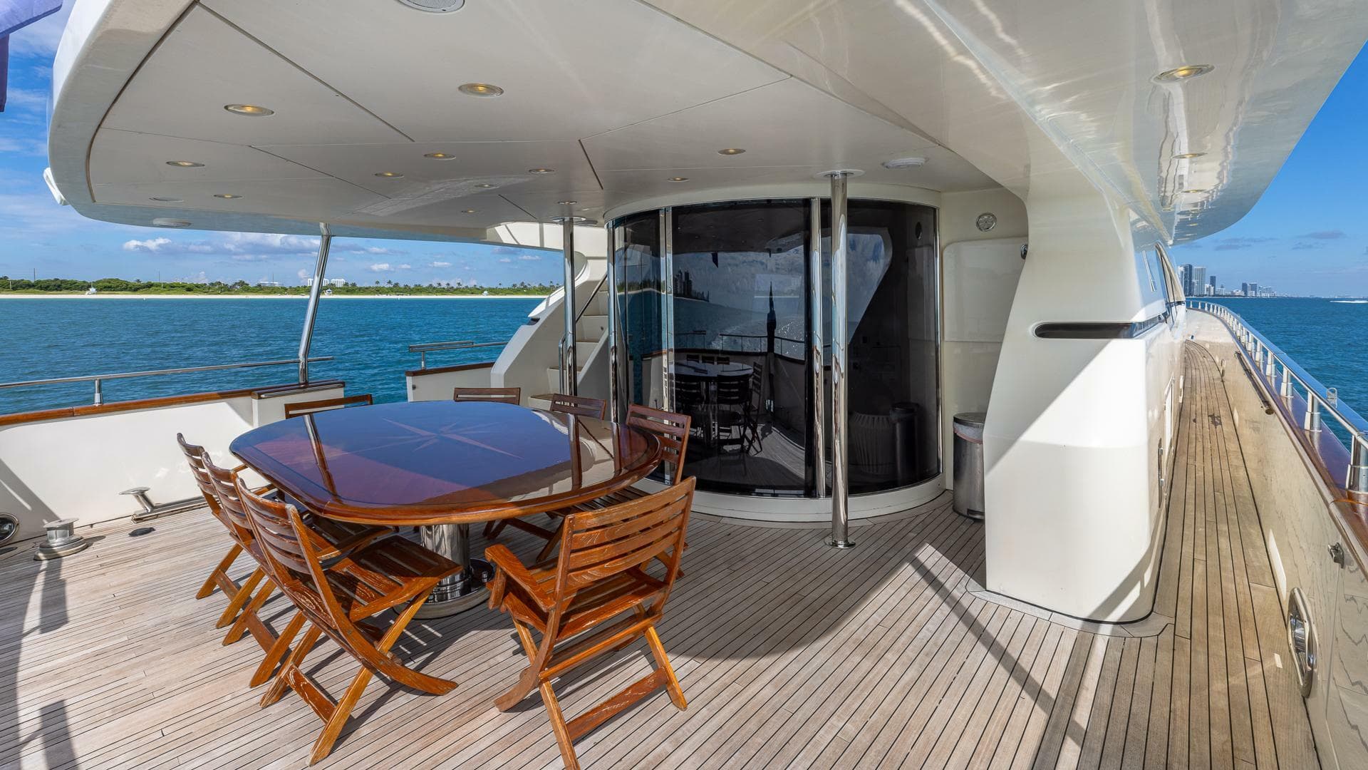 2000 Azimut — photo 44