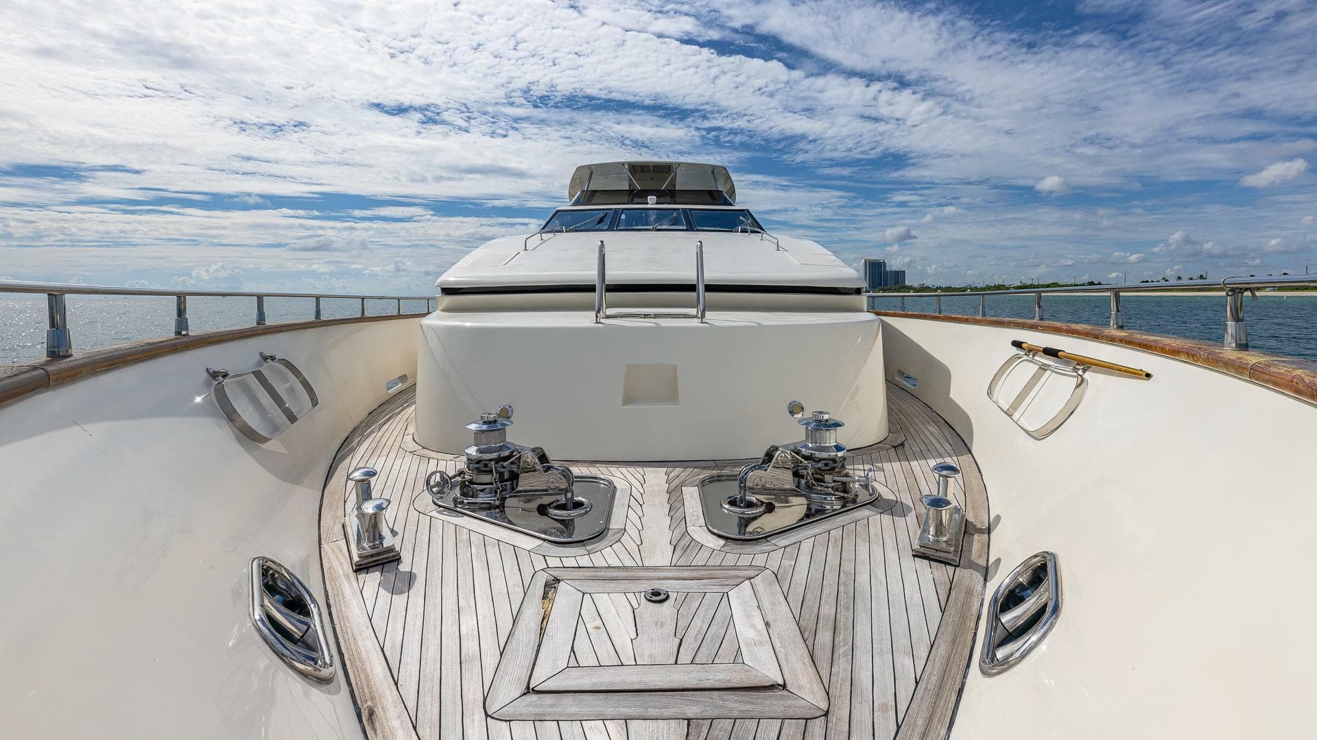 2000 Azimut — photo 52