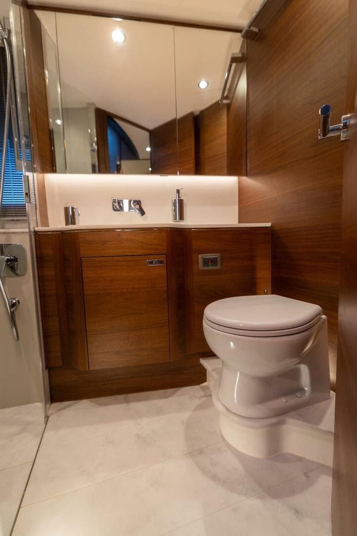 2026 Princess V55 — photo 39