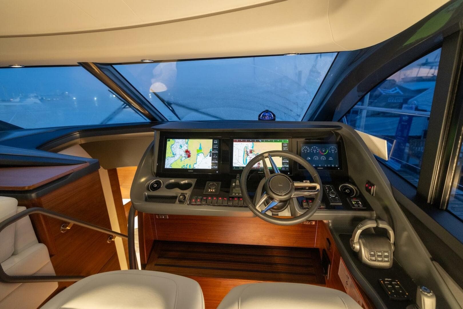 2026 Princess V55 — photo 51