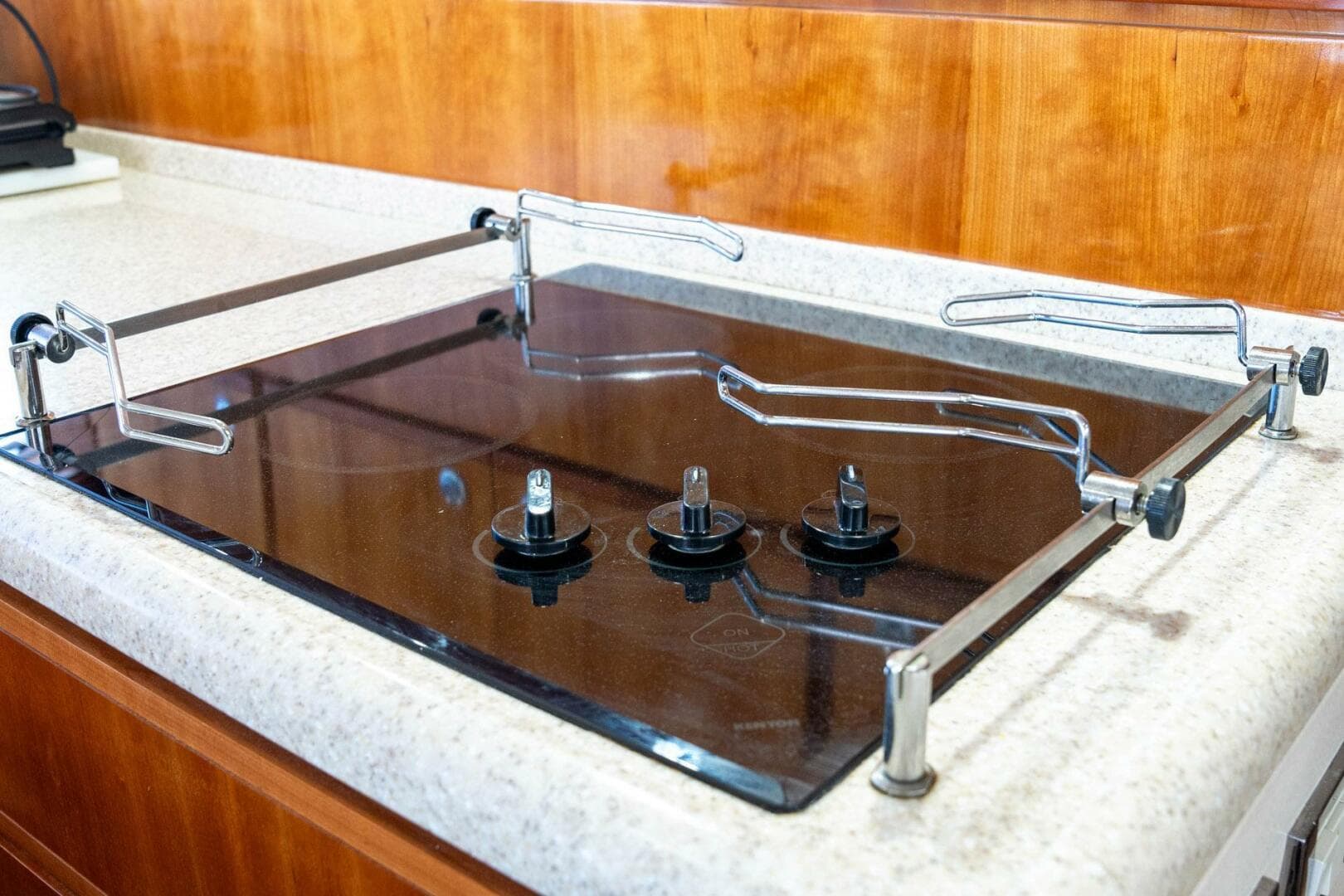 2006 Bertram 510 Convertible — photo 31