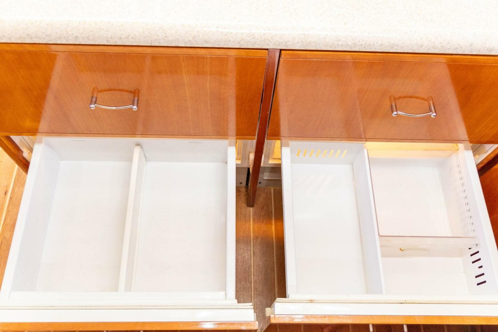 2006 Bertram 510 Convertible — photo 60