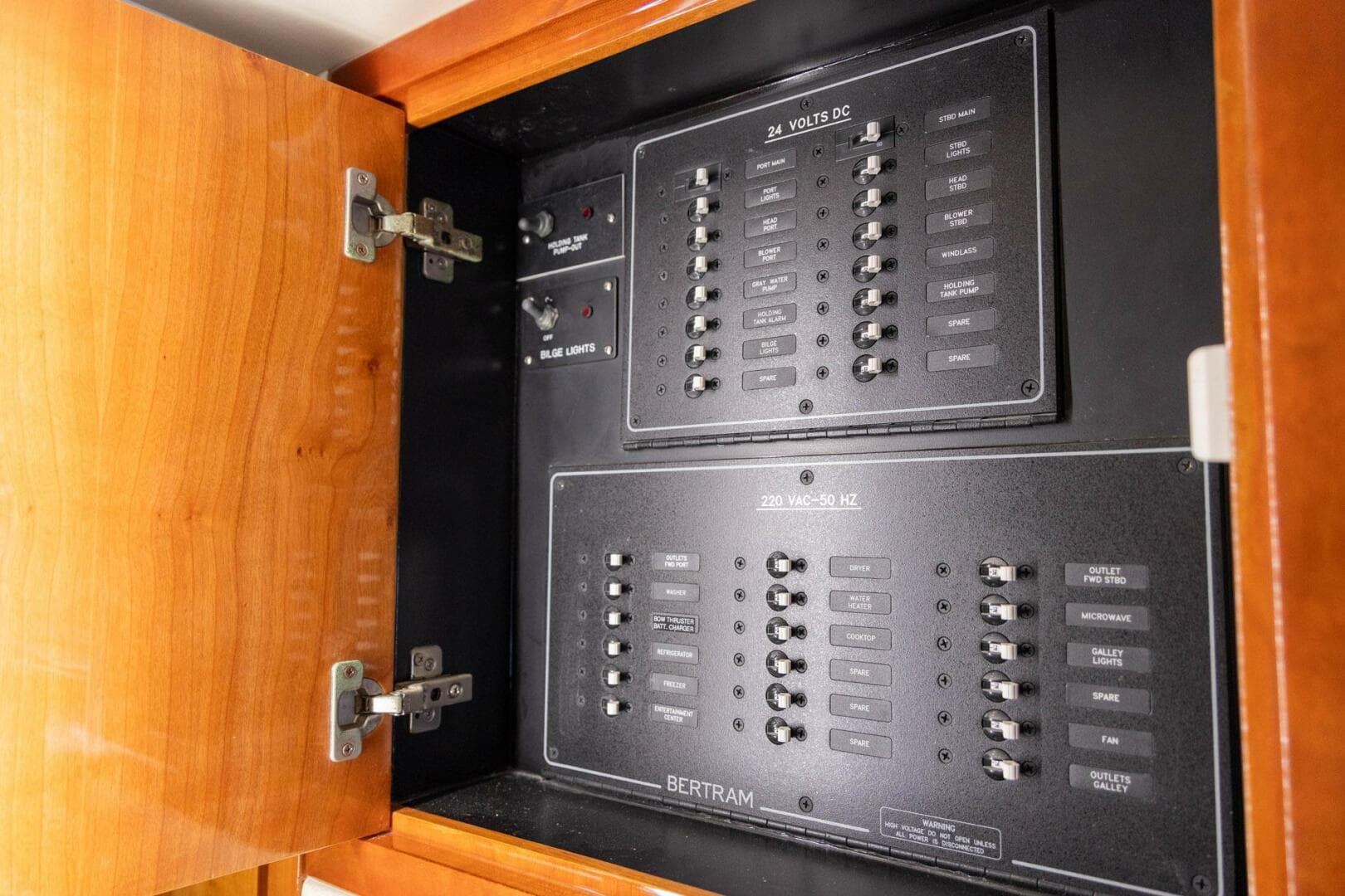 2006 Bertram 510 Convertible — photo 52