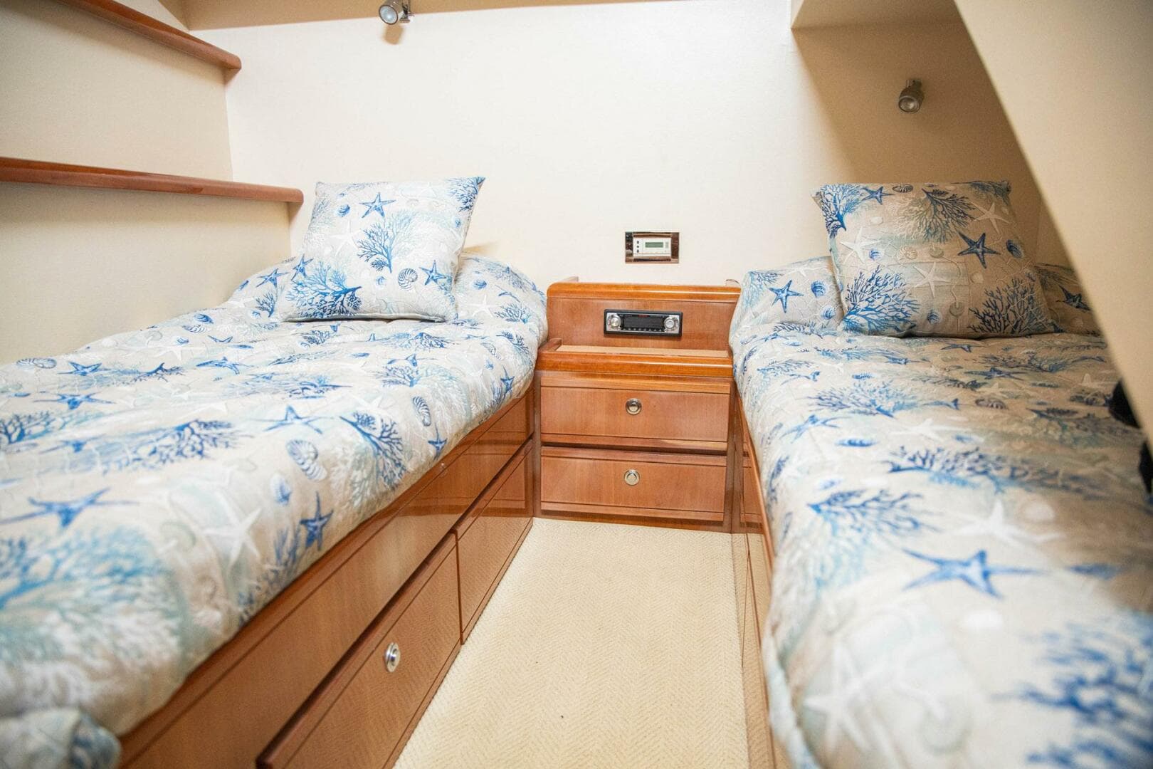 2006 Bertram 510 Convertible — photo 43