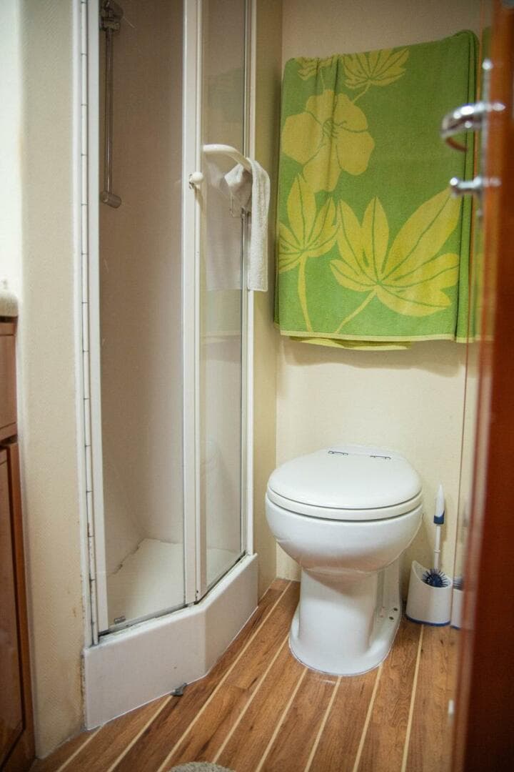 2006 Bertram 510 Convertible — photo 41