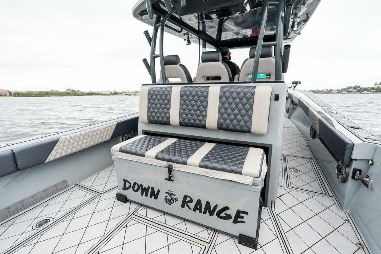 2020 Front Runner 39 CC — photo 14