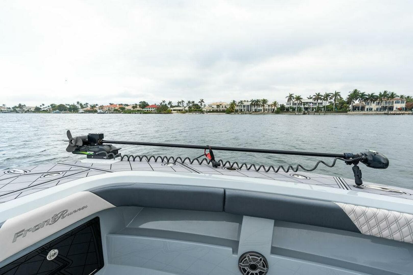 2020 Front Runner 39 CC — photo 25