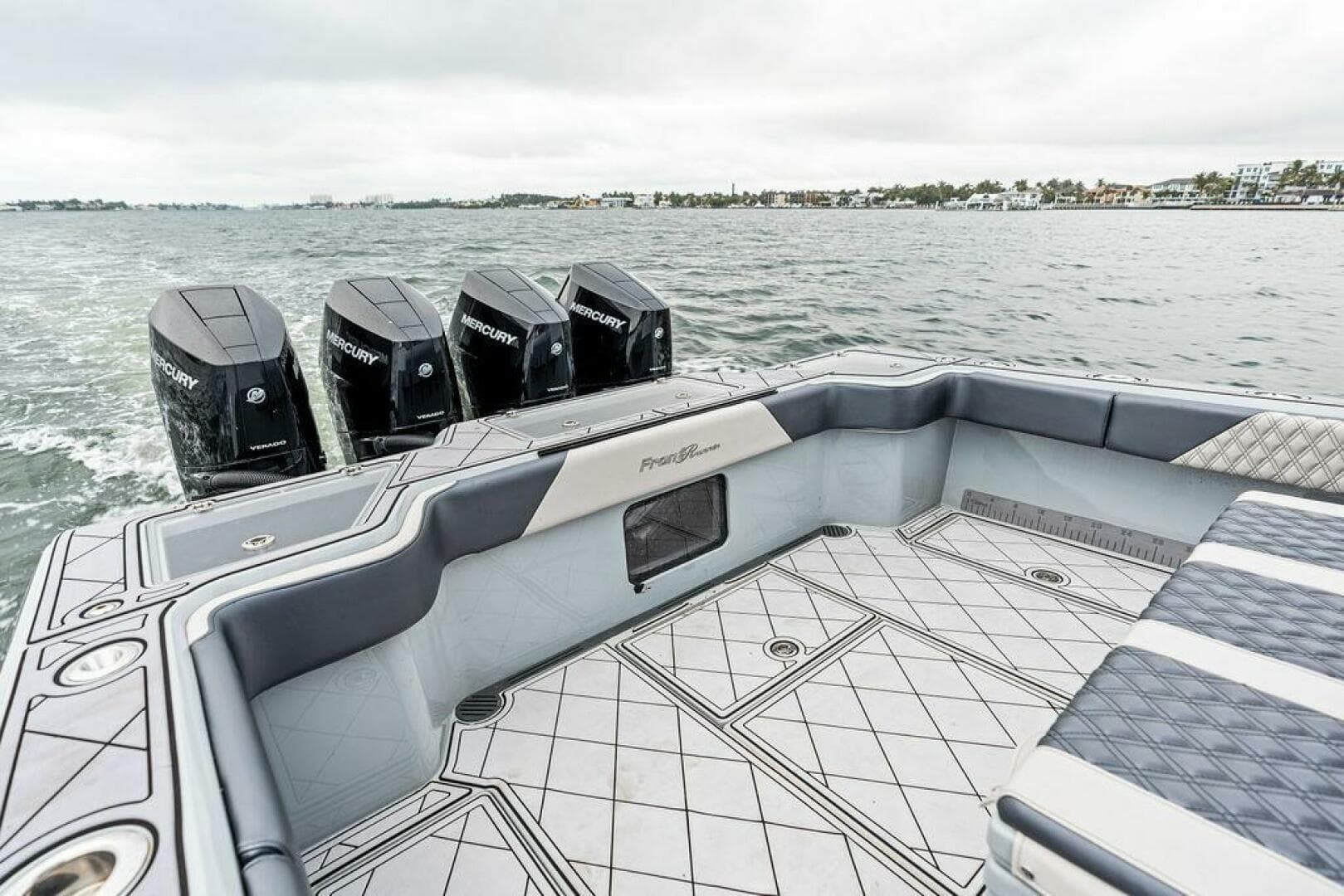 2020 Front Runner 39 CC — photo 11