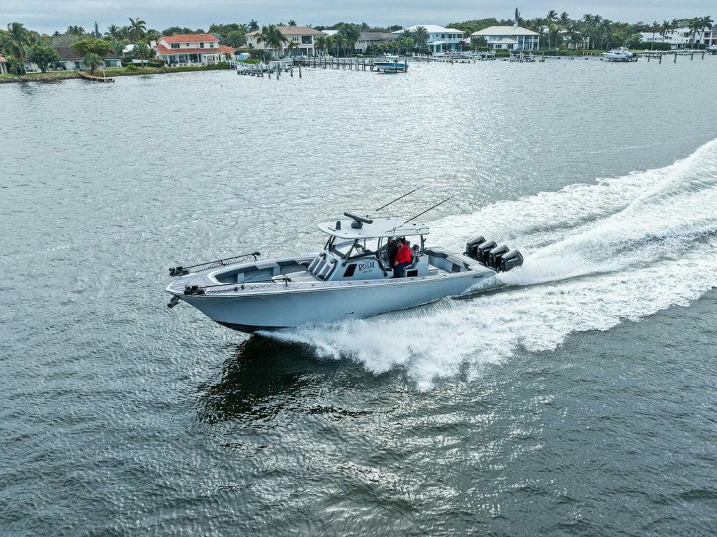 2020 Front Runner 39 CC — photo 4