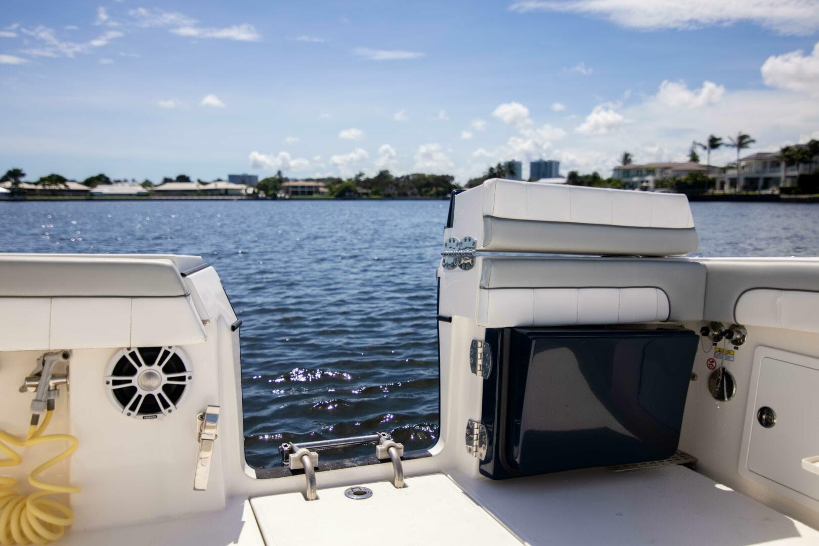 2021 Regulator 41 Center Console — photo 14