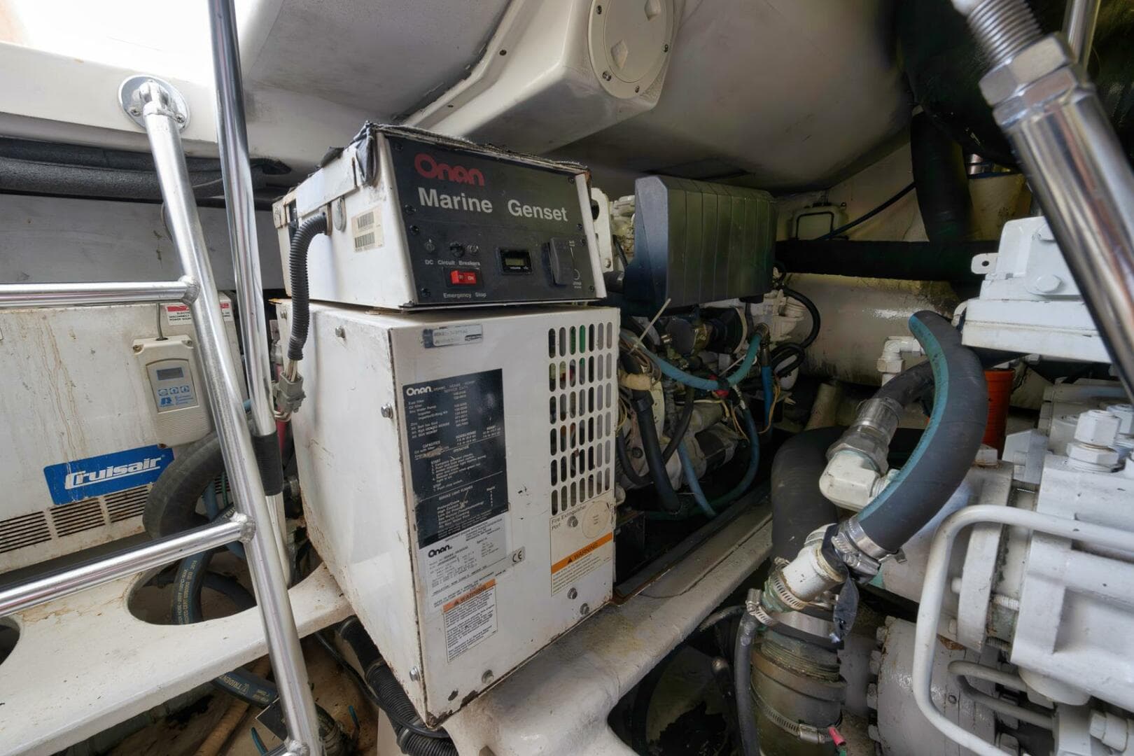 2004 Ocean Yachts 57 Enclosed Bridge Convertible — photo 31