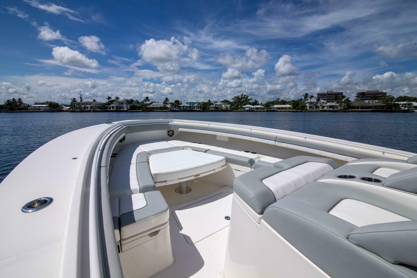 2021 Regulator 41 — photo 14