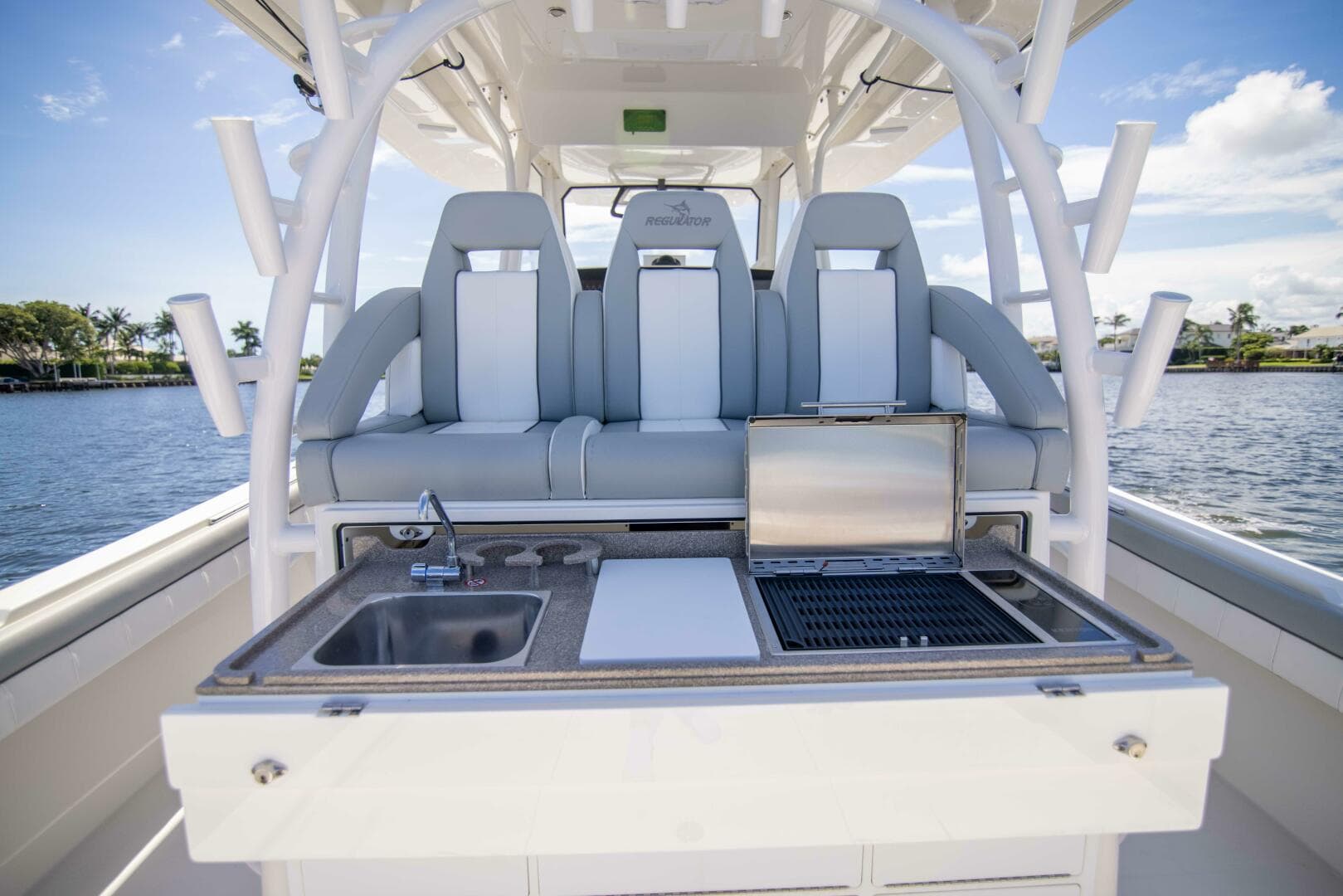 2021 Regulator 41 — photo 35