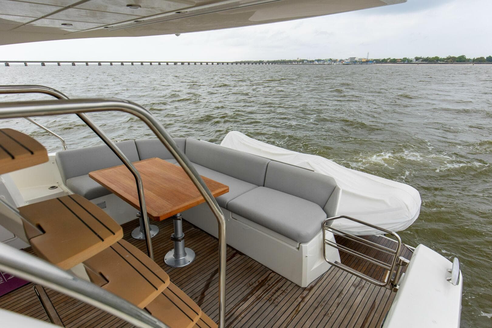 2023 Prestige 460 Flybridge — photo 32