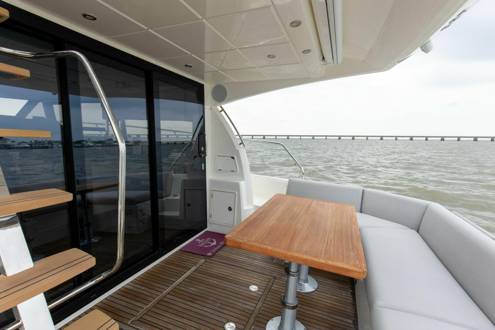 2023 Prestige 460 Flybridge — photo 19
