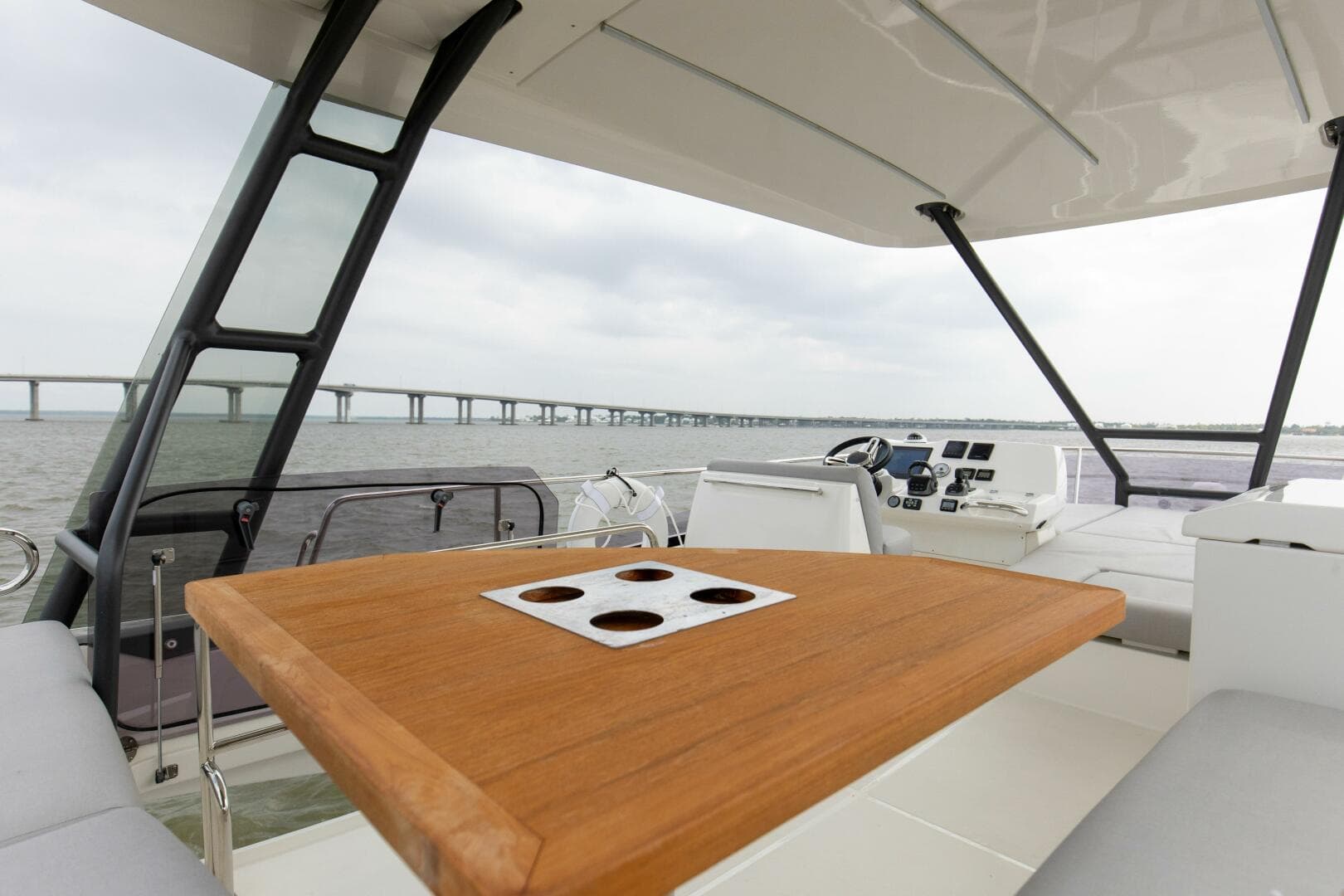 2023 Prestige 460 Flybridge — photo 40