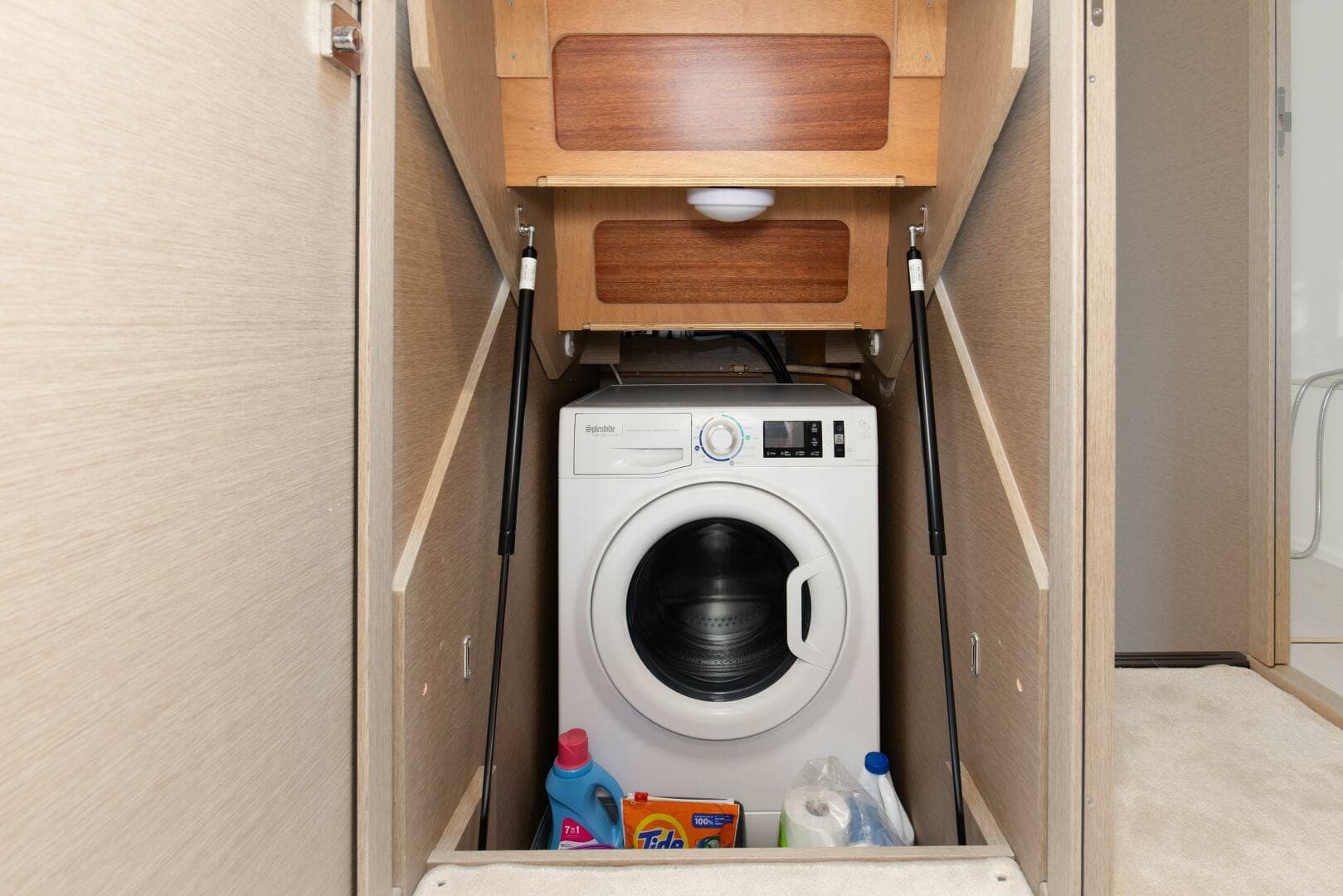 2023 Prestige 460 Flybridge — photo 16