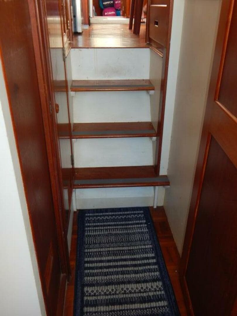 1976 Grand Banks 42 Classic — photo 26