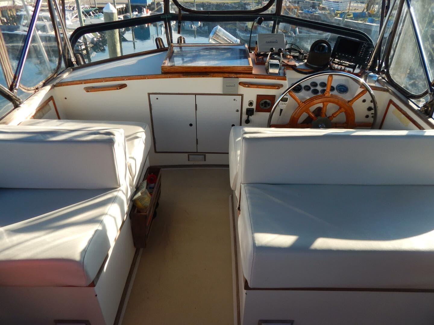 1976 Grand Banks 42 Classic — photo 38