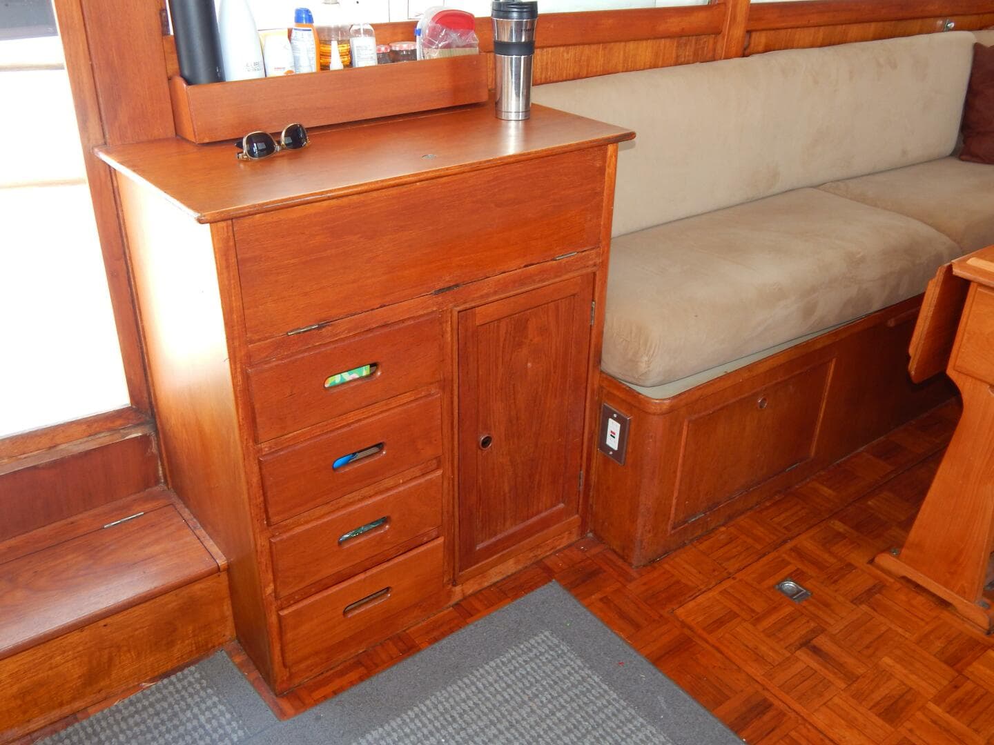 1976 Grand Banks 42 Classic — photo 12
