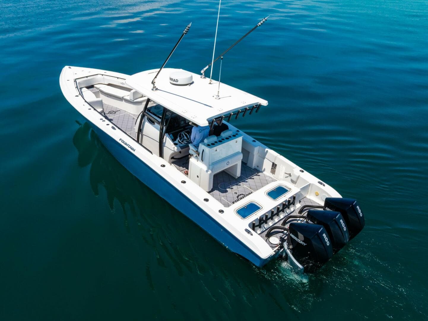 2020 Fountain 38 Center Console — photo 10