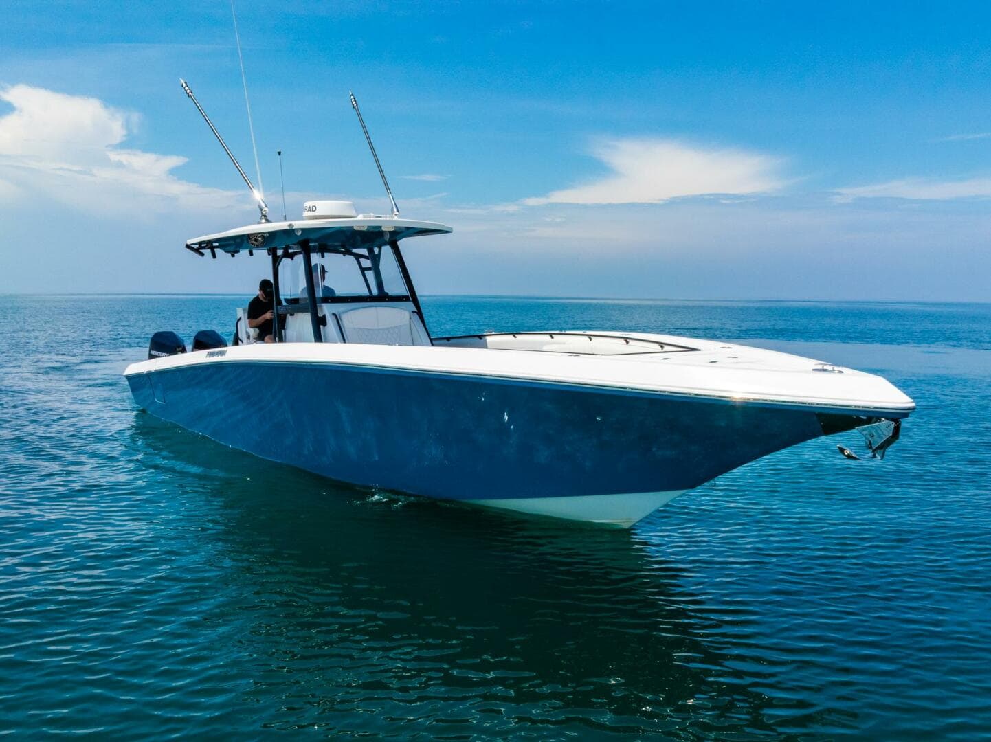 2020 Fountain 38 Center Console — photo 8