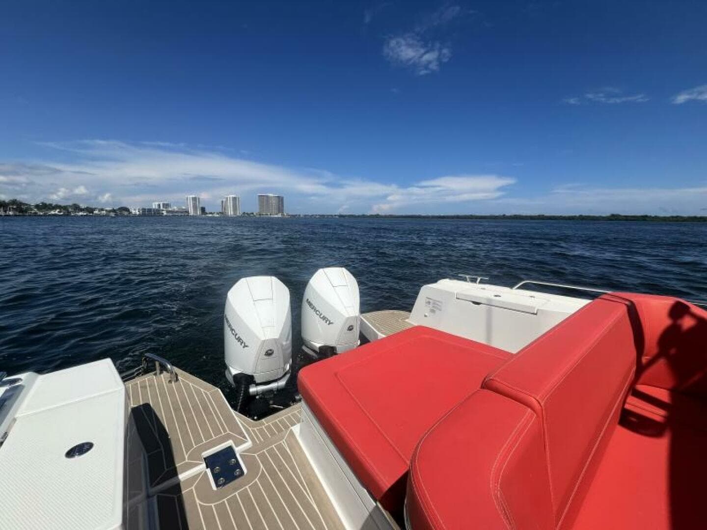 2022 Nimbus T11 — photo 23