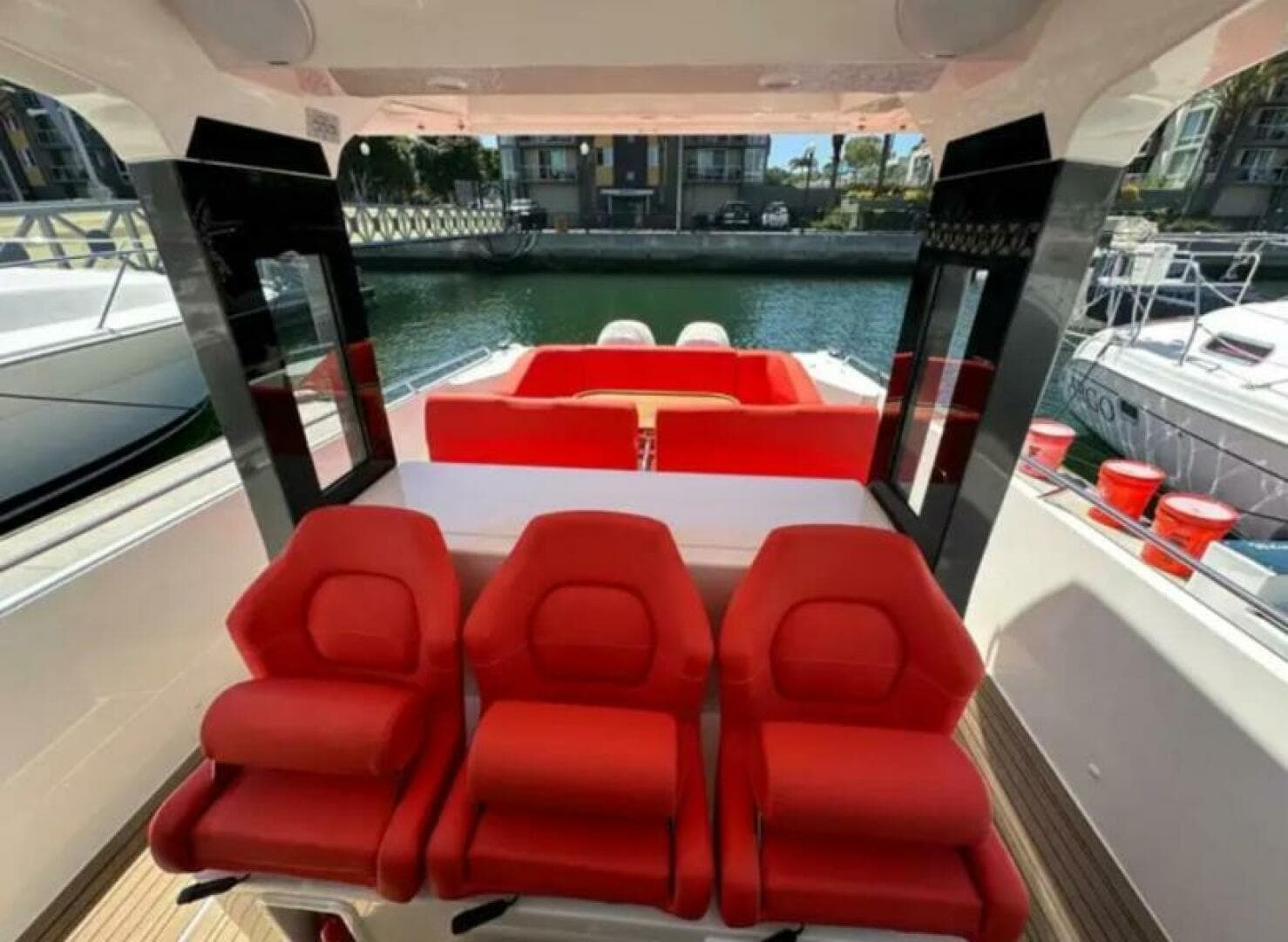 2022 Nimbus T11 — photo 13