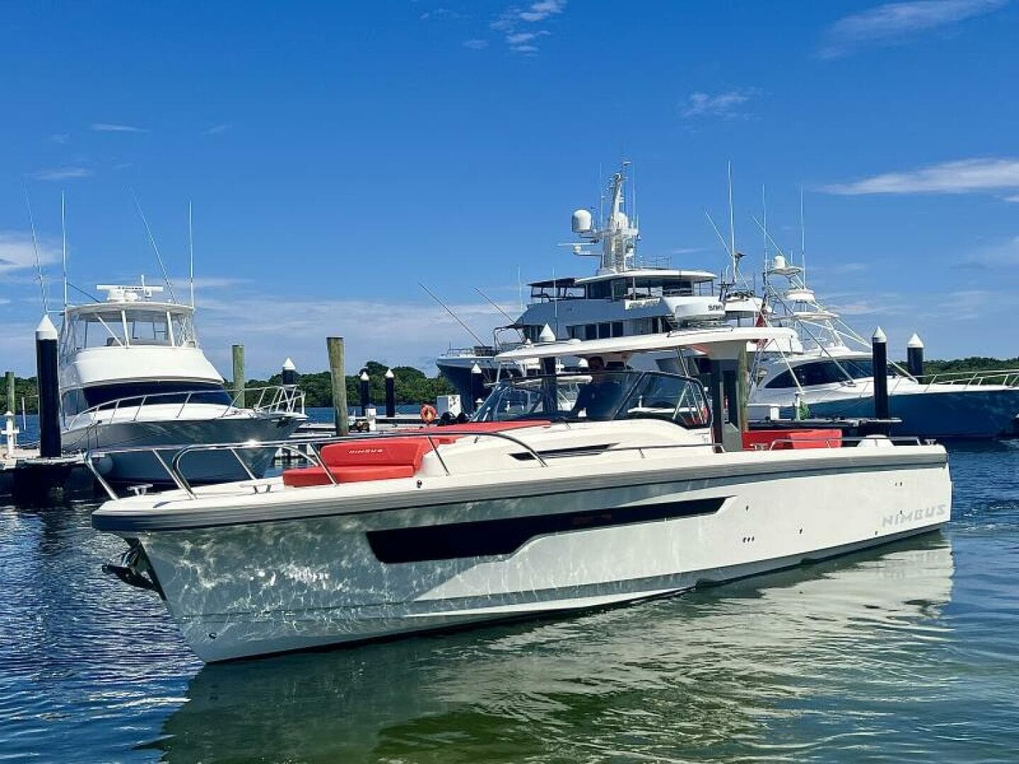 2022 Nimbus T11 — photo 1