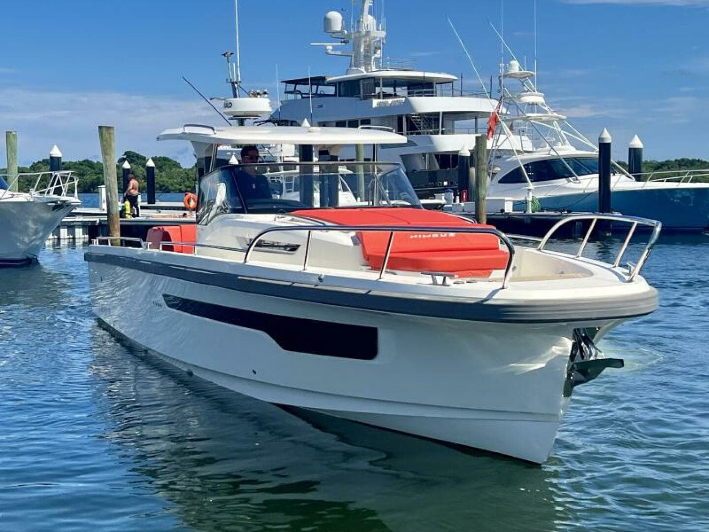 2022 Nimbus T11 — photo 7