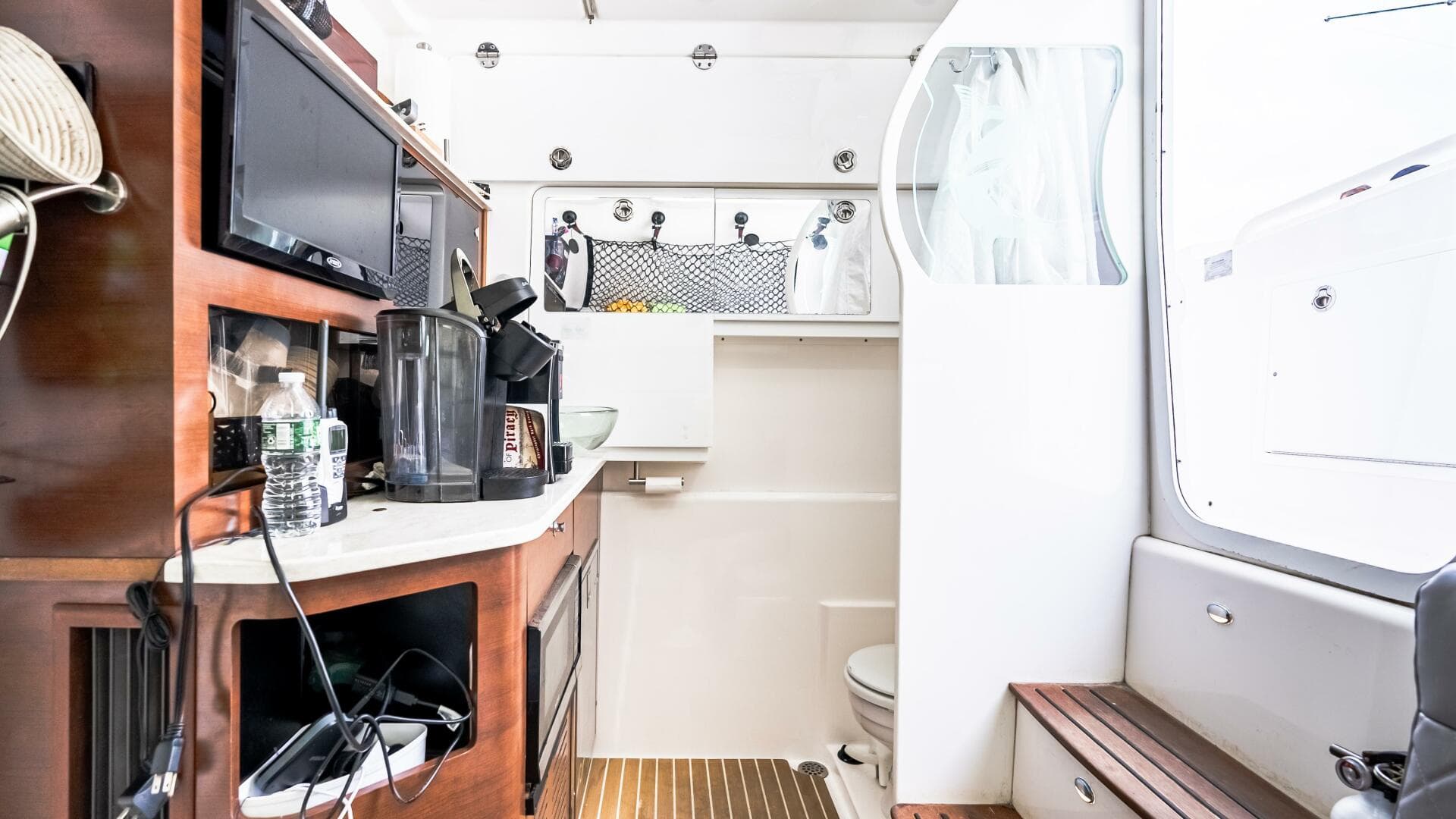 2017 Everglades 435 CC — photo 53