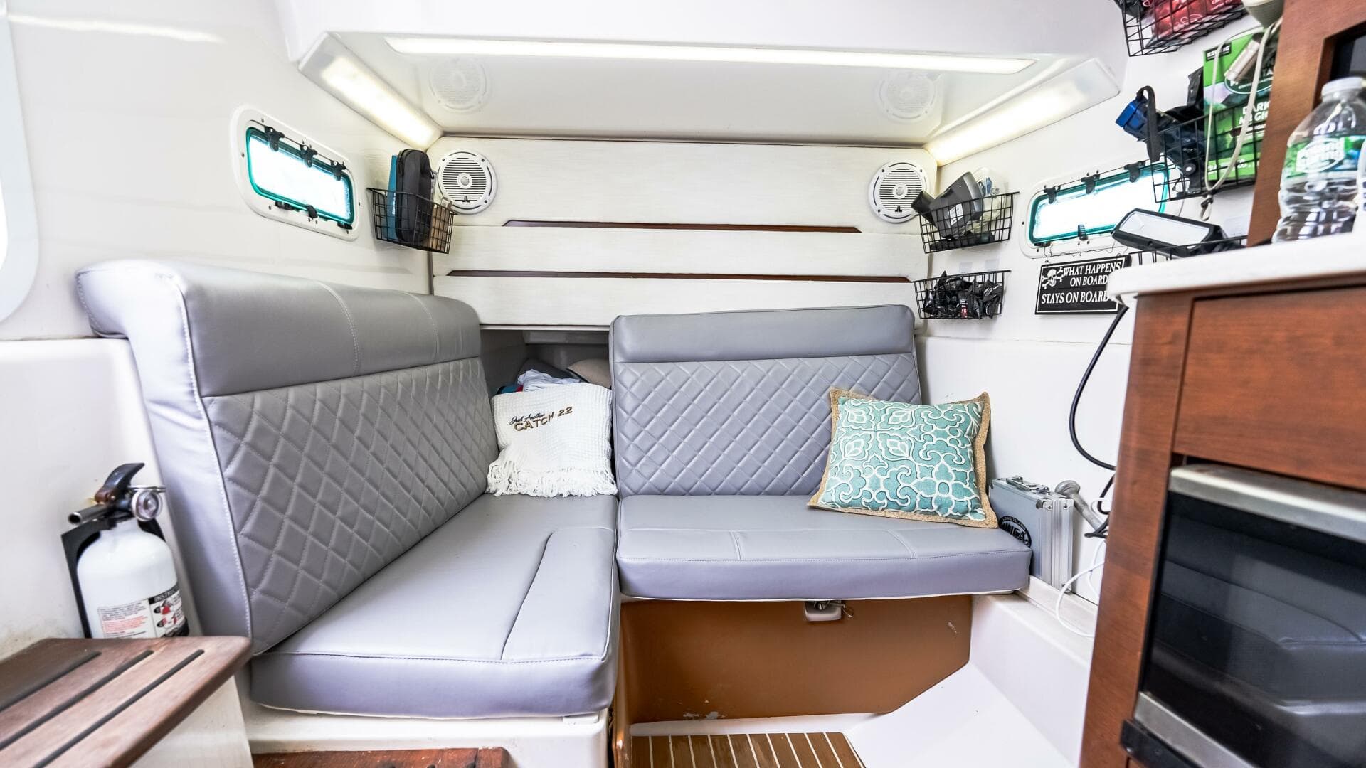 2017 Everglades 435 CC — photo 51