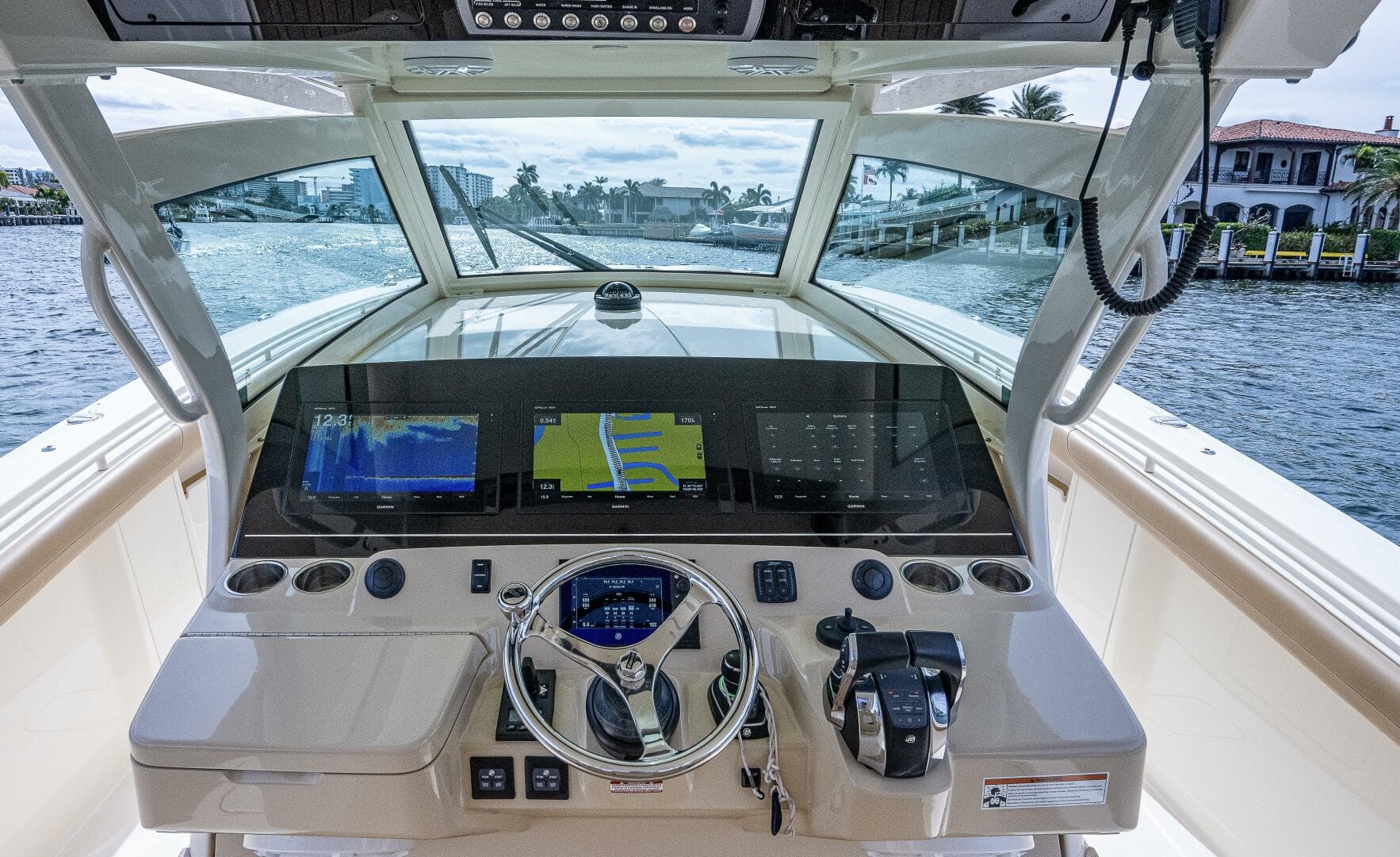 2019 Scout 420 LXF — photo 2