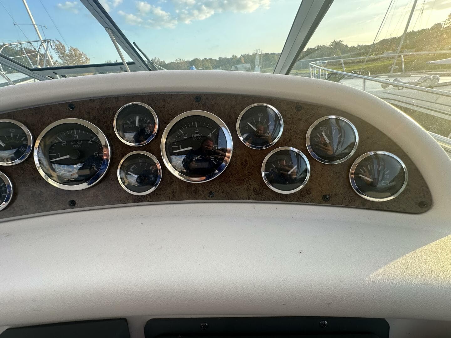 2000 Sea Ray 290 — photo 36