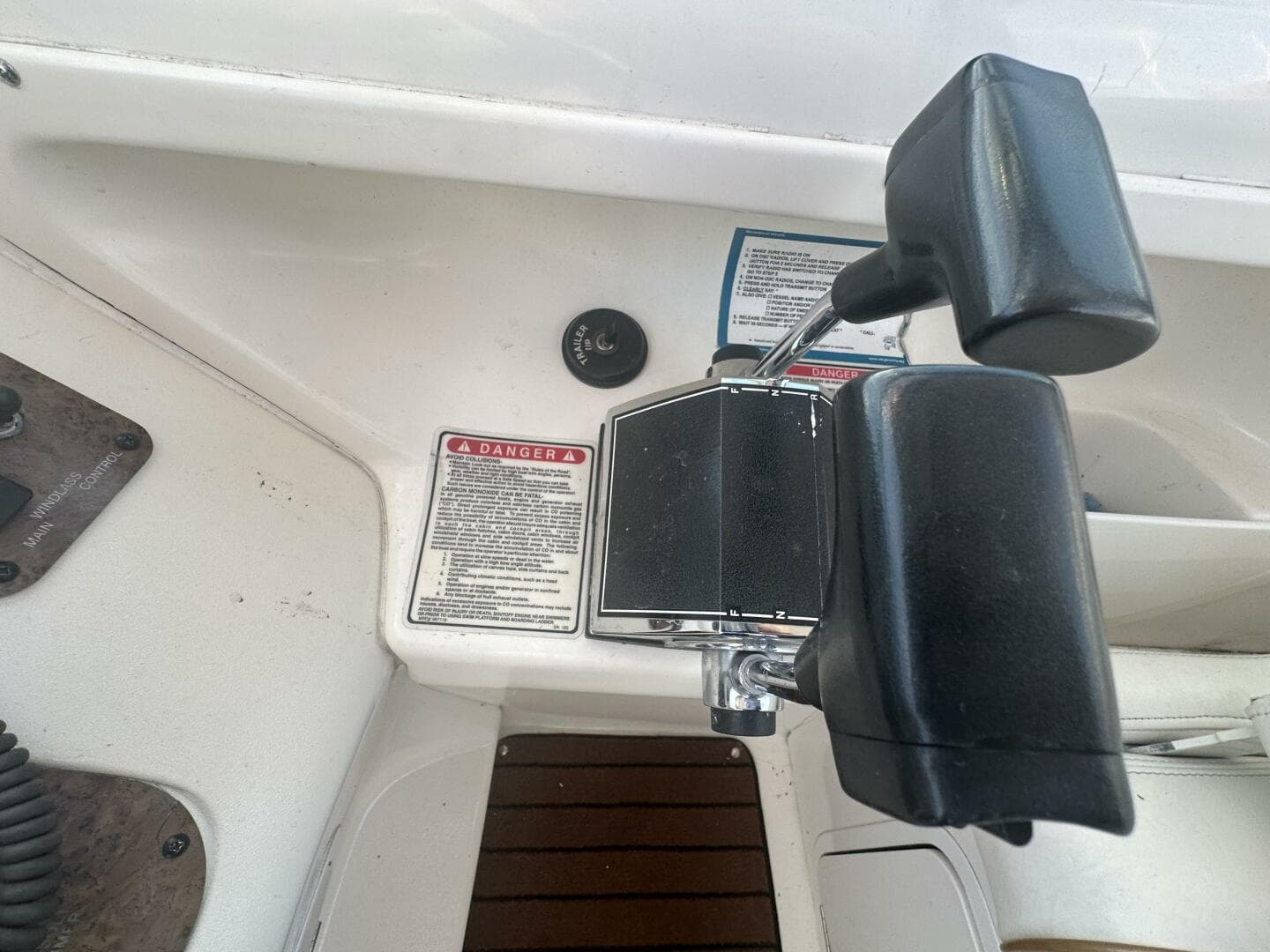 2000 Sea Ray 290 — photo 35
