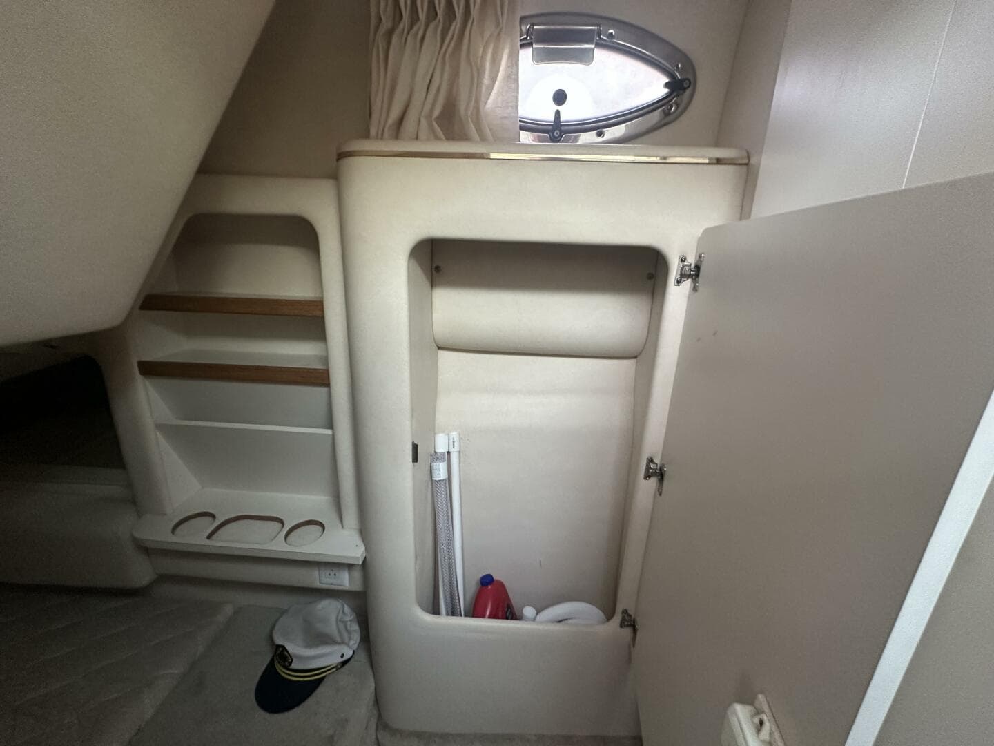 2000 Sea Ray 290 — photo 11