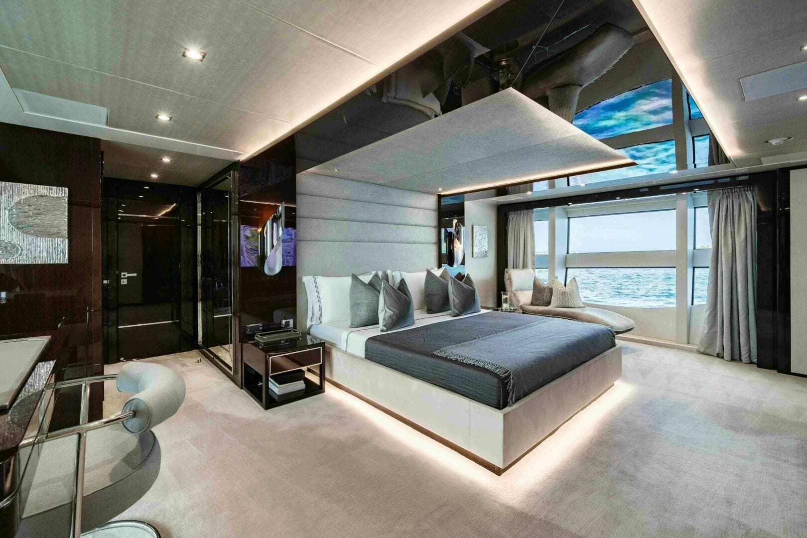 2016 Sunseeker 131 Yacht — photo 31