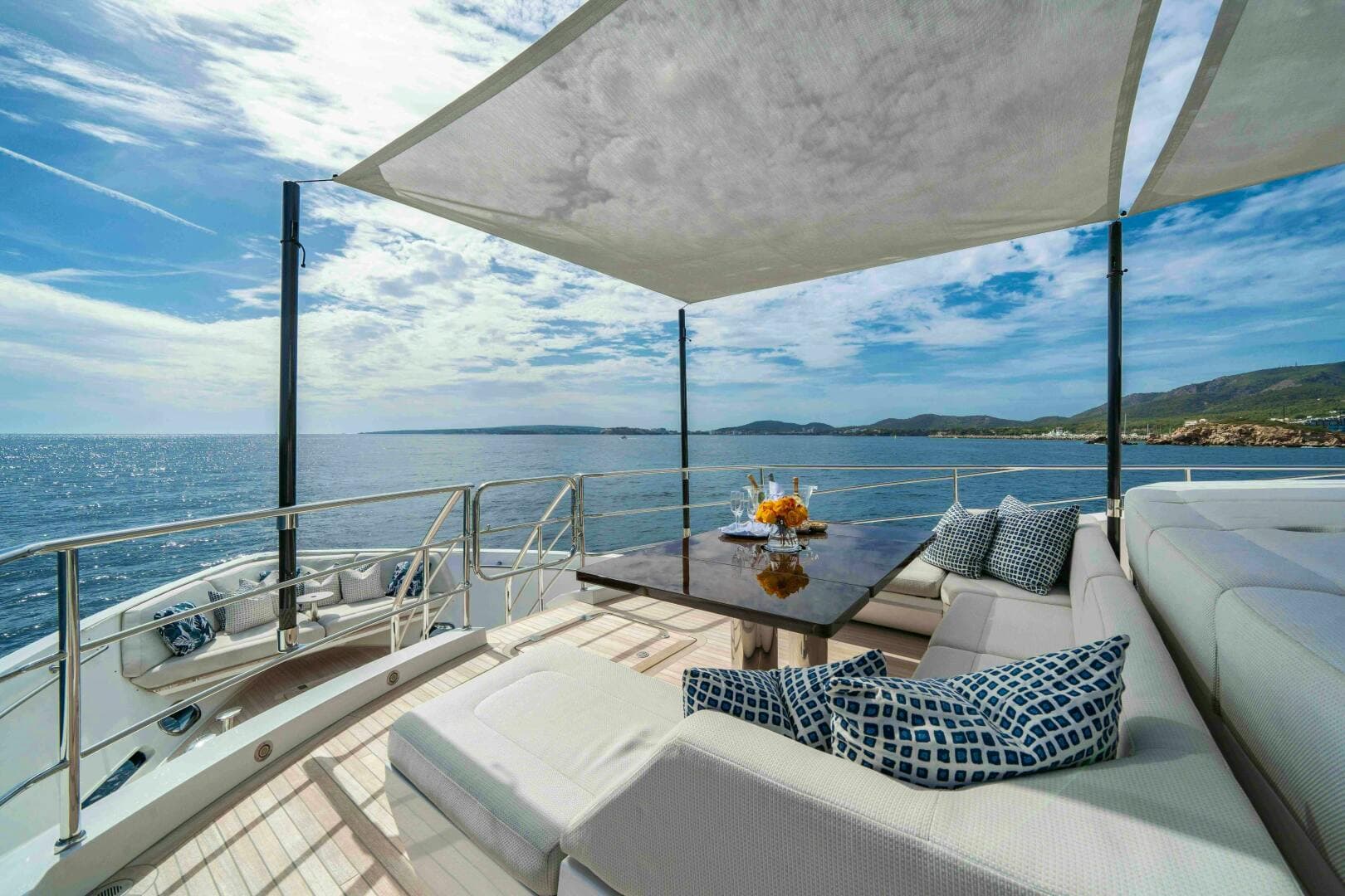 2016 Sunseeker 131 Yacht — photo 16