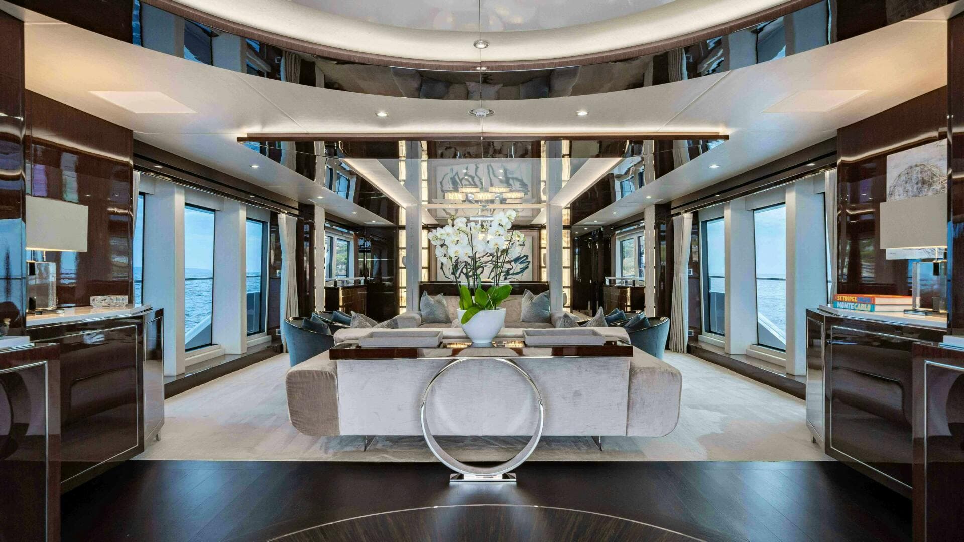 2016 Sunseeker 131 Yacht — photo 19