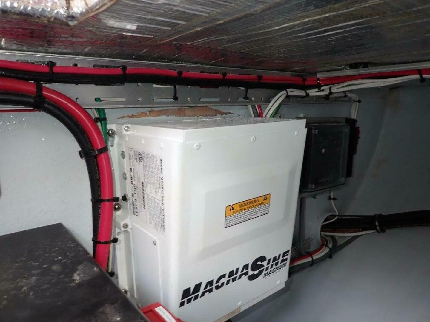 2021 Custom Launch 45 Pilothouse — photo 24