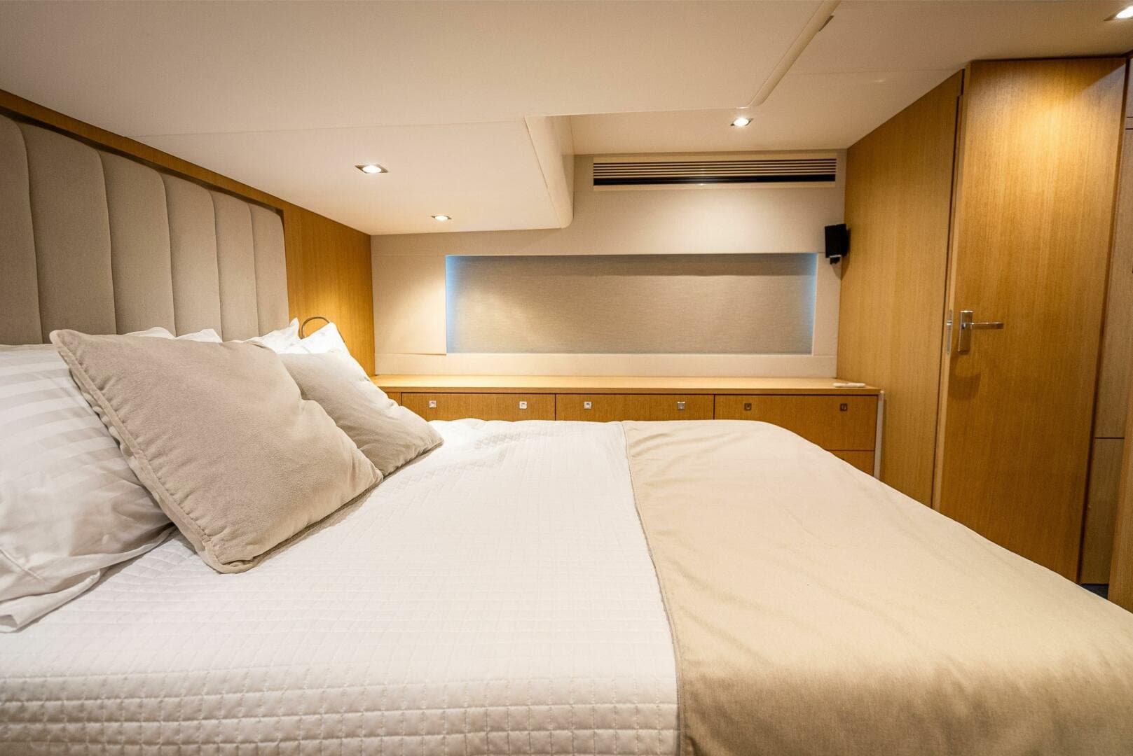 2015 Fairline Targa 48 Open — photo 22