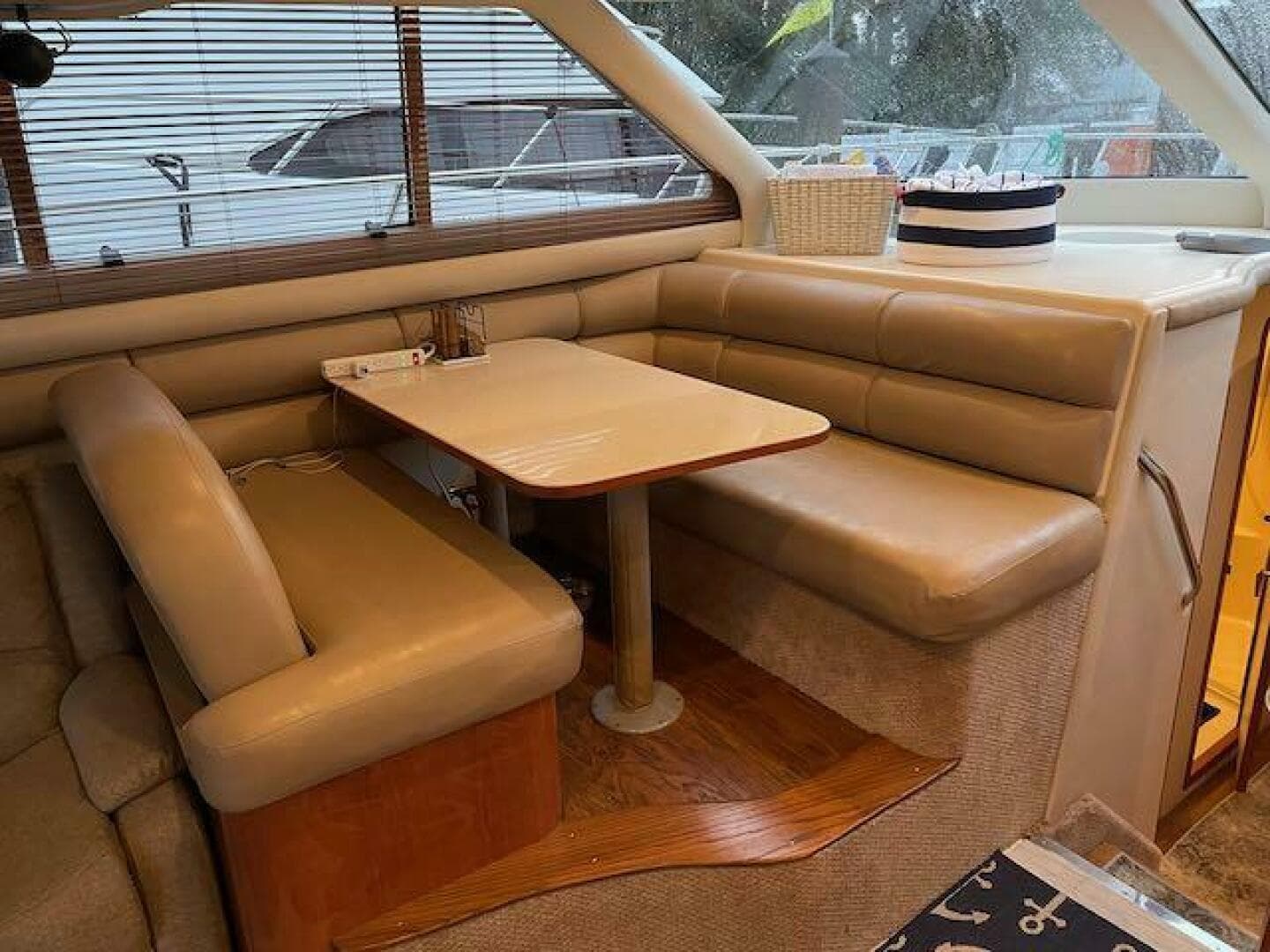 1999 Sea Ray 480 Sedan Bridge — photo 18