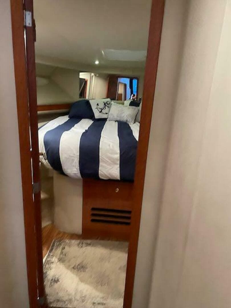 1999 Sea Ray 480 Sedan Bridge — photo 32