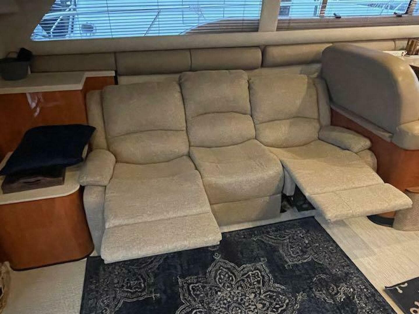 1999 Sea Ray 480 Sedan Bridge — photo 41