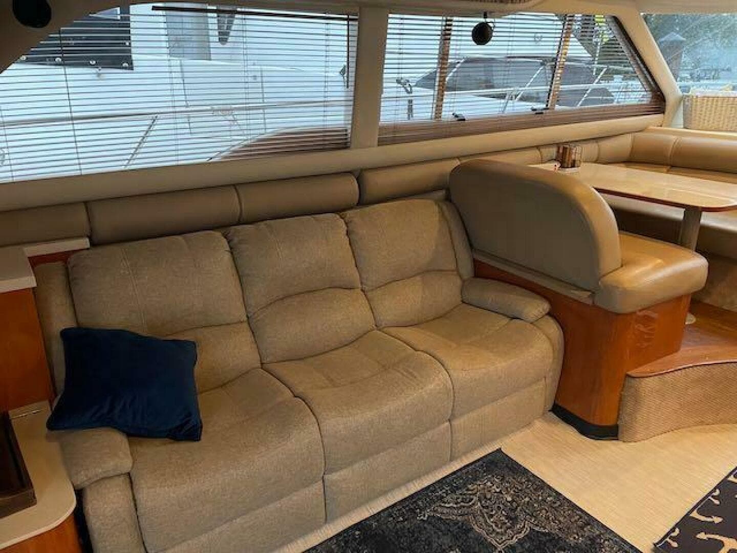 1999 Sea Ray 480 Sedan Bridge — photo 15