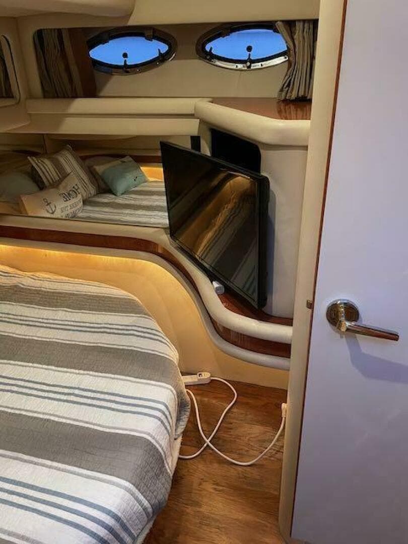 1999 Sea Ray 480 Sedan Bridge — photo 23